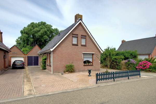 Woning Afwateringskanaal 83 Farmsum