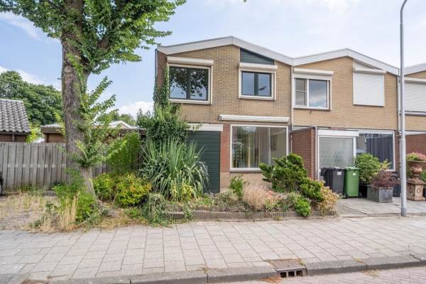 Woning Sterrenlaan 10 Puttershoek