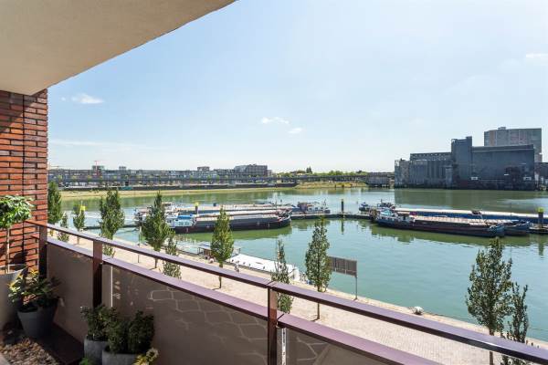 Woning Maashavenweg 50 Rotterdam