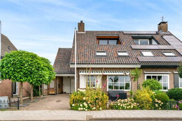 Woning Leimuiderdijk 244 Burgerveen