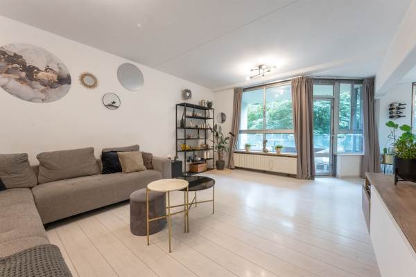 Woning Leksmondhof 111 Amsterdam