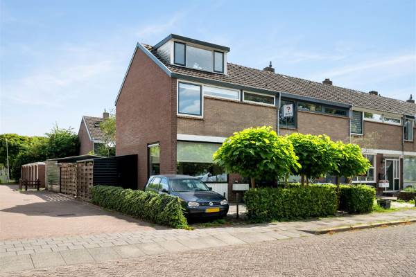 Woning Ds. van Couwenhovelaan 25 Bergschenhoek
