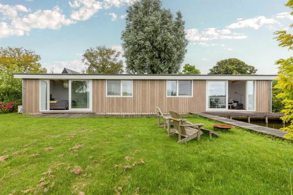 Woning Uitdammer Dorpsstraat 18 Uitdam