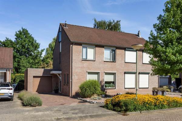 Woning Anemoonstraat 24 Nieuwendijk