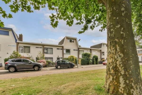 Woning Dovenetelweg 74 Zaandam