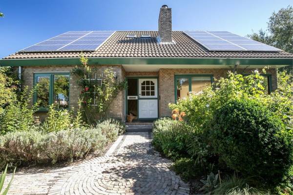 Woning Stationsweg 174 Lisse