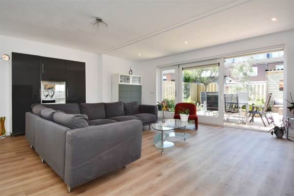 Woning Bratislavahof 40 Den Haag