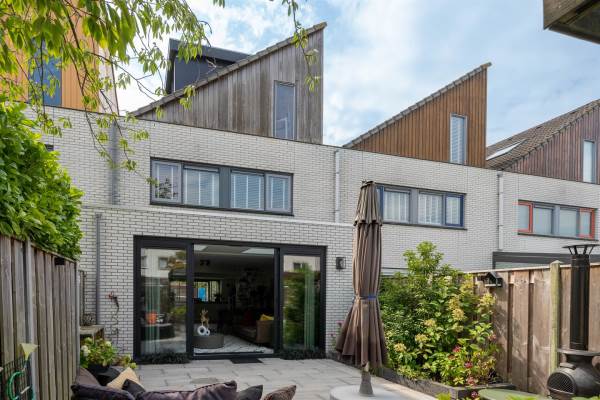 Woning E. du Perronstraat 28 Almere