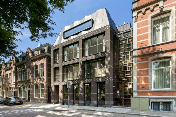 Woning van der Does de Willeboissingel 1b Den Bosch