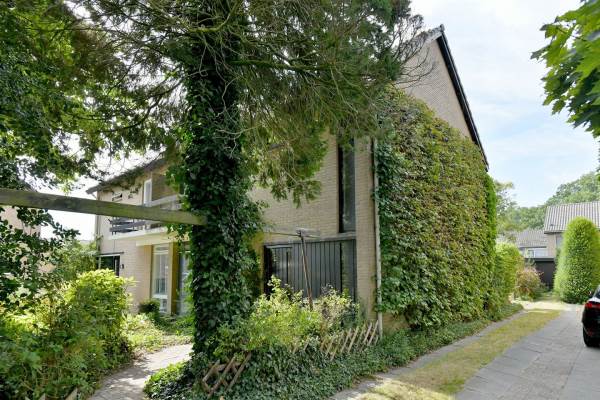 Woning Burg. Jhr Dr A. Boreellaan 10 Bathmen