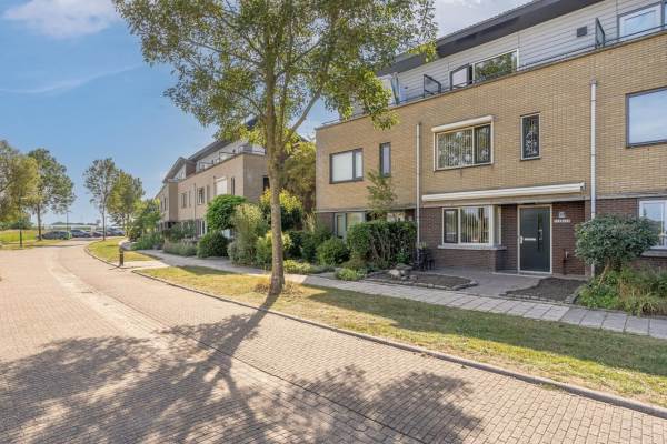 Woning Gletsjermeer 99 Houten