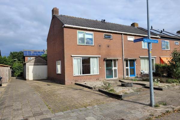 Woning Bernhardstraat 10 Andijk