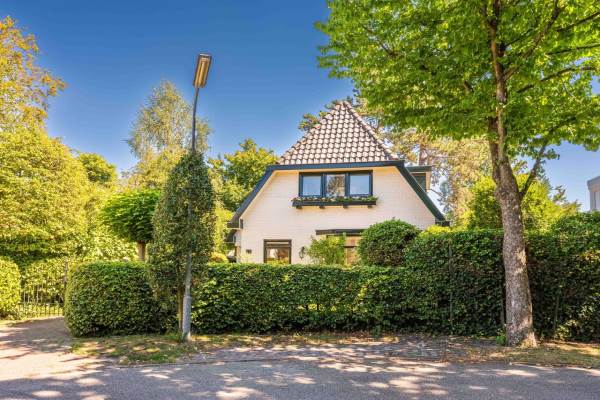 Woning Broekbeeklaan 23 Bergen (NH)