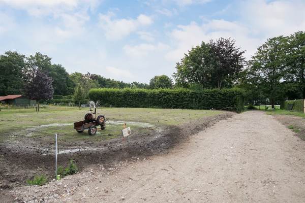 Bouwgrond Heisteeg 1B Riel