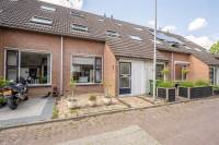Woning Anjerstraat 40 's-Gravendeel