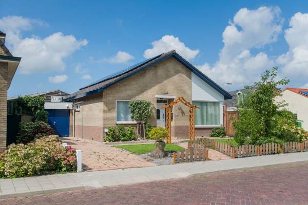 Woning Stationsweg 6 Middelharnis