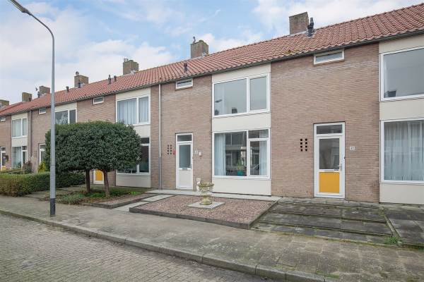 Woning Van Ginkelstraat 35 Oost-Souburg