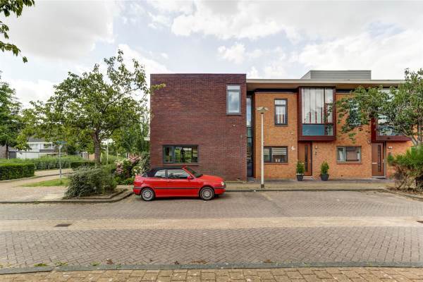 Woning Kersengaarde 22 Hendrik-Ido-Ambacht