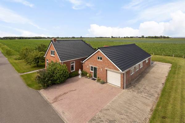 Woning Lutjewegje 1 Uithuizermeeden