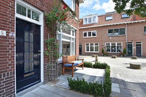 Woning Justus van Schoonhovenstraat 2 Delft