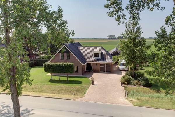 Woning Middelstumerweg 42B Kantens