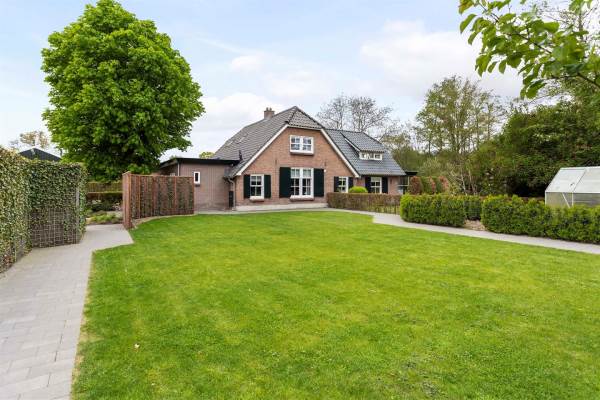 Woning Lage Valkseweg 29 - 29A Wekerom