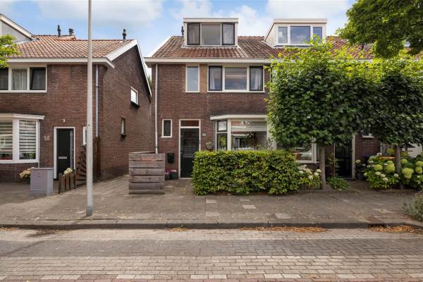 Woning Lodewijk van Nassaustraat 20 Zwijndrecht