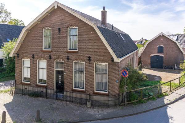Woning Plein 2 Zoelmond