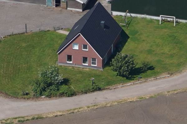 Woning Luddeweersterweg 4 LUDDEWEER