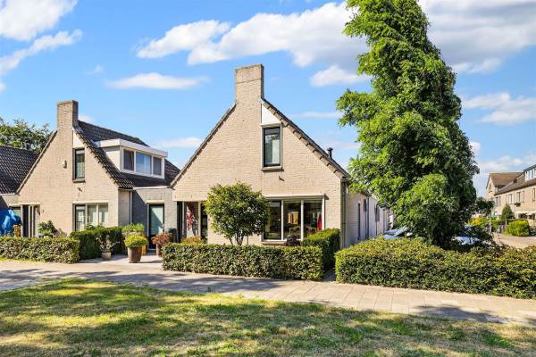 Woning Lotusbloemweg 75 Almere