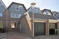 Woning Esdoornhof 75 Kampen