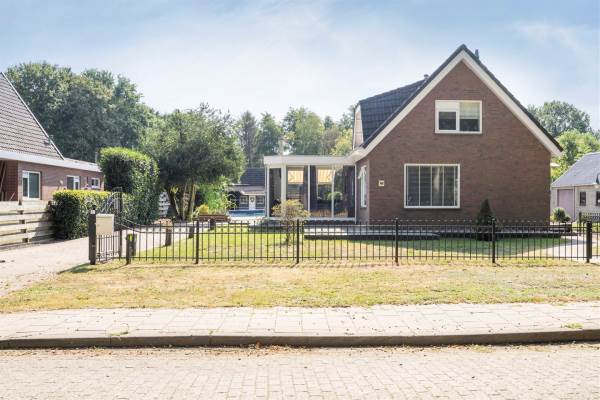Woning Kanaal B ZZ 100 Emmer-Compascuum