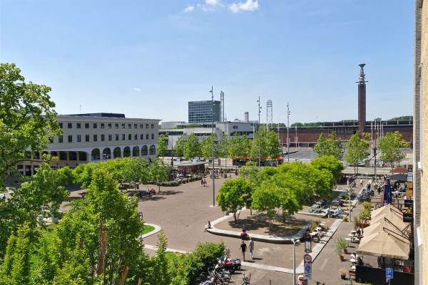 Woning Stadionplein 19III Amsterdam