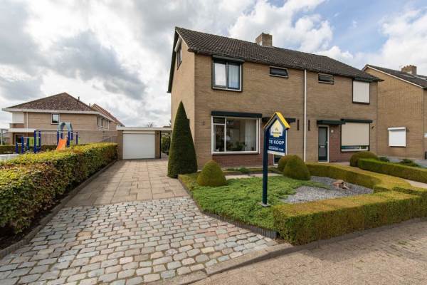 Woning Boerhaavestraat 15 Kruiningen