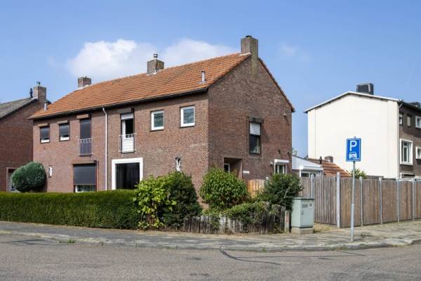 Woning Charles Vosstraat 2 SITTARD