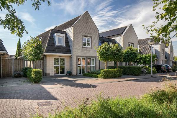 Woning Hooftlaantje 108 Hendrik-Ido-Ambacht