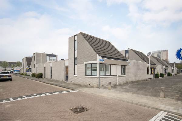 Woning Neckarstraat 8 Spijkenisse