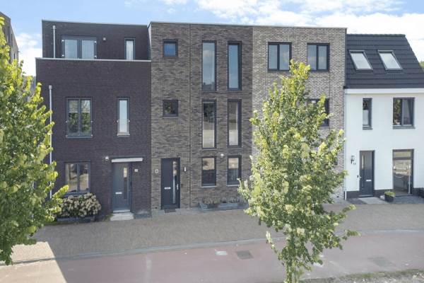 Woning Marie Curielaan 35 Almere