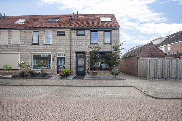 Woning Neptunuslaan 30 Oude-Tonge