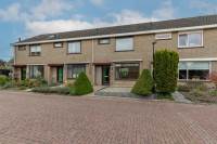 Woning Esdoornstraat 74 's-Gravenpolder