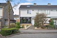 Woning van der Duyn van Maesdamstraat 101 Twello