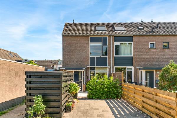 Woning Paardenweide 176 Zwaag