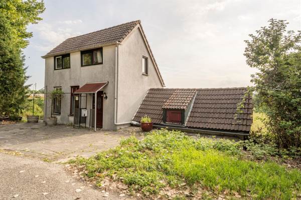 Woning Strijenseweg 126 's-Gravendeel