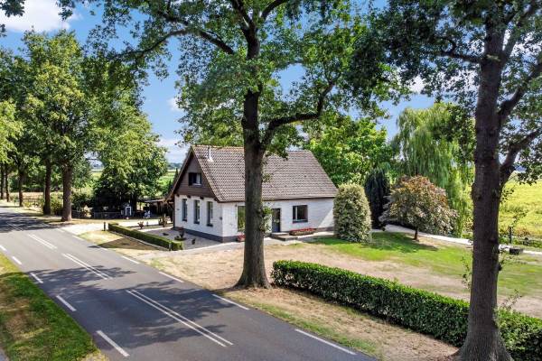 Woning Europaweg 220 Nieuw-Schoonebeek