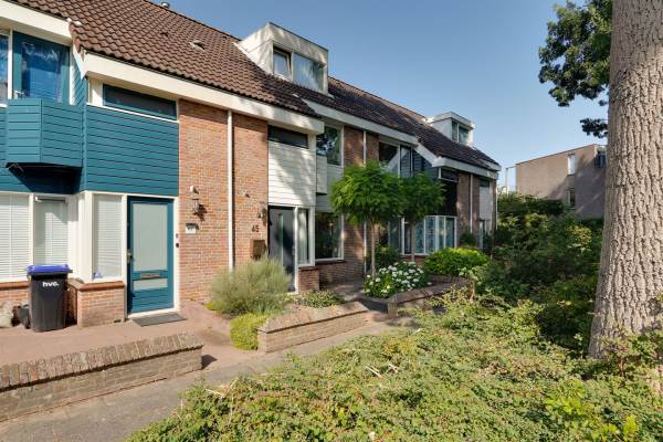 Woning Breedweerlaan 45 Heemskerk