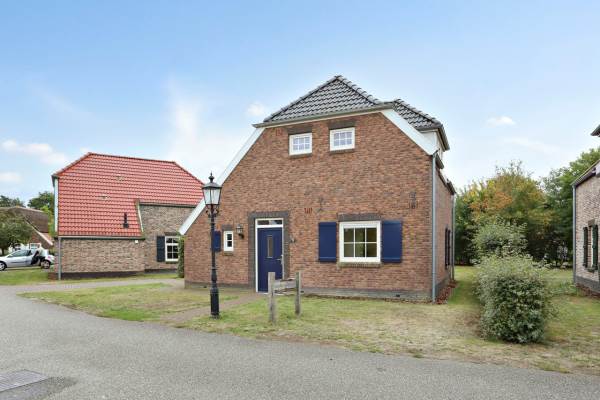 Woning Buitenhof de Leistert 76 ROGGEL