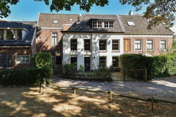 Woning Kerkplein 5 Tiel