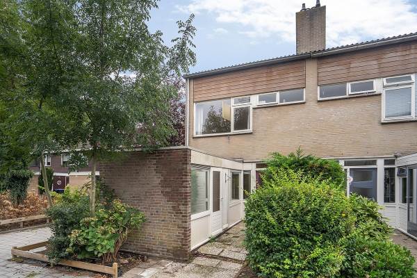 Woning Ribesstraat 18 Spijkenisse
