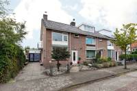 Woning Julianastraat 7 Halfweg