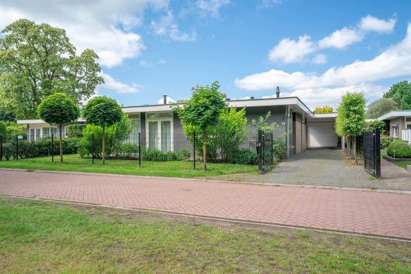 Woning Julianalaan 94 Zuidlaren